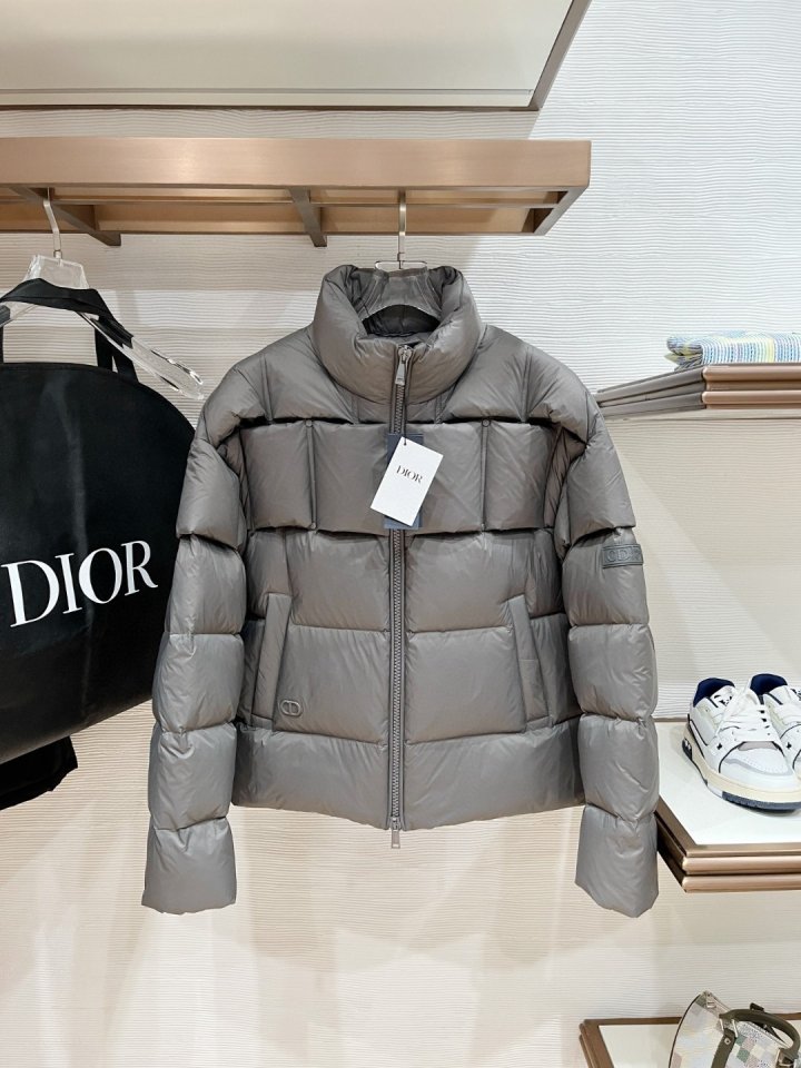 디올 Dior 블랙테크 필름 구스다운 패딩