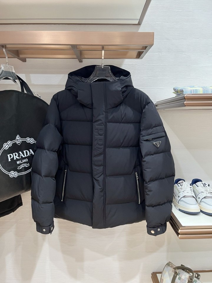 프라다 구스다운 패딩자켓 2025 fw