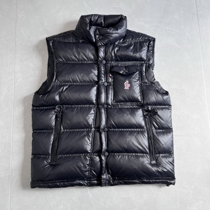 몽클레어 NANTU 난투 남성  다운베스트 패딩조끼