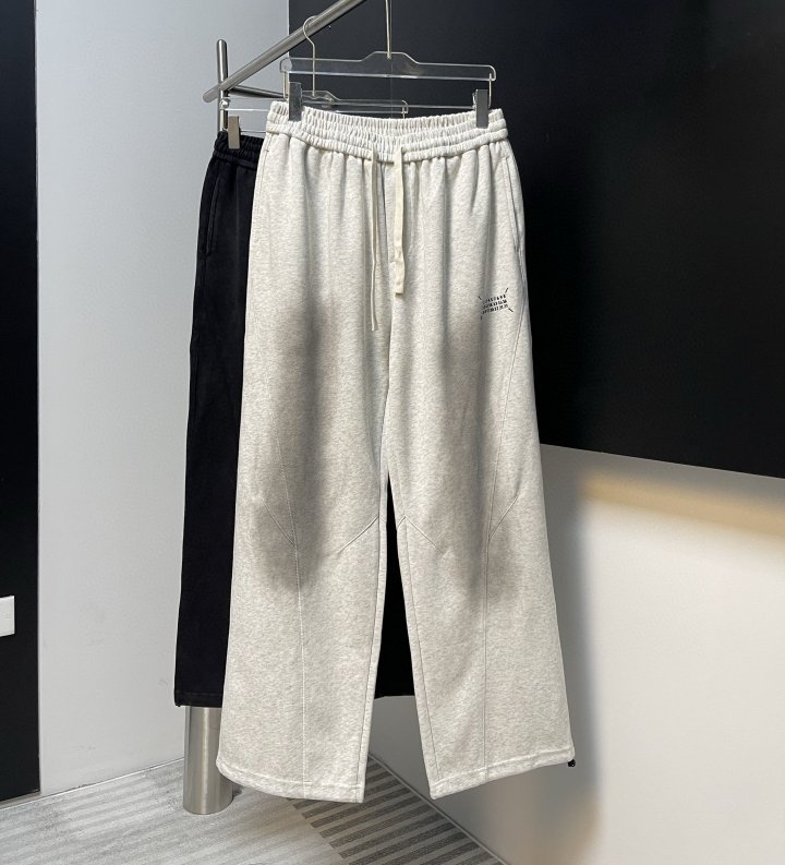 마르지엘라 MM6 25AW 스트레이트 니트 팬츠