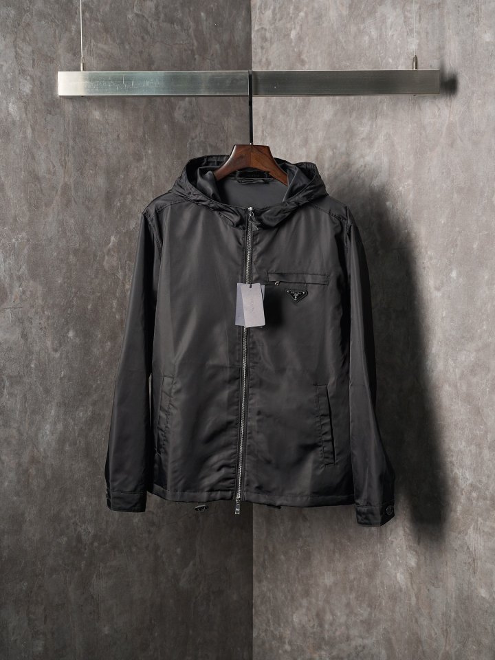 프라다 삼각로고 포켓 후드 집업 자켓