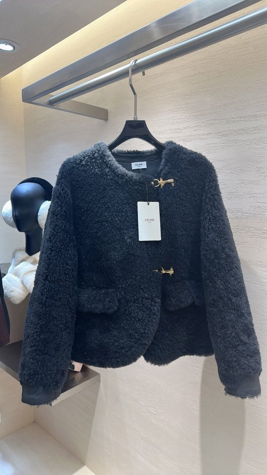 셀린느 양털 피모 일체 자켓