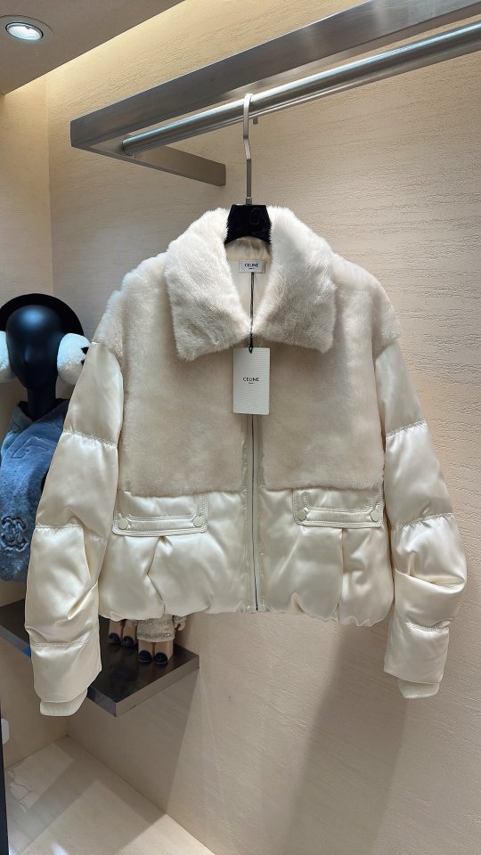 셀린 구스다운 밍크 퍼 트리밍 패딩