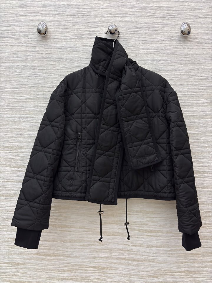 디올 퀼팅 숏 자켓