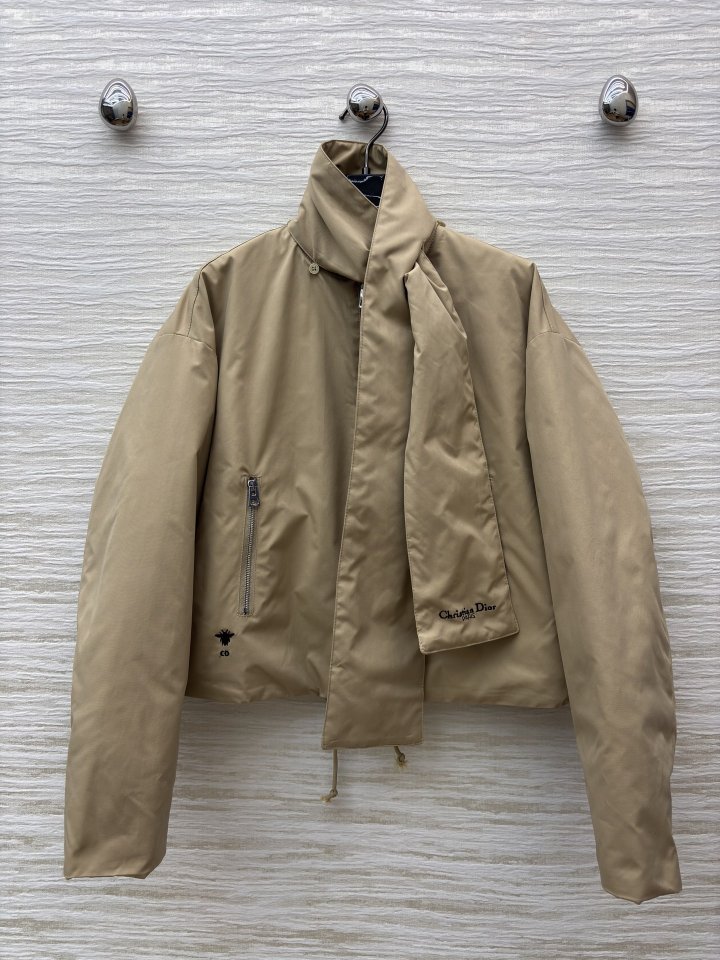 디올 간절기 패딩 자켓