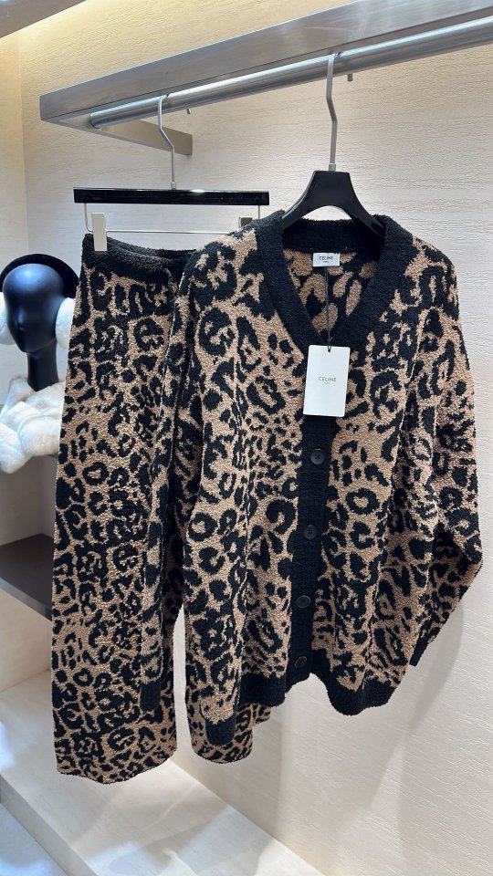 셀린 레오파드 반벨벳 워셔블 세트