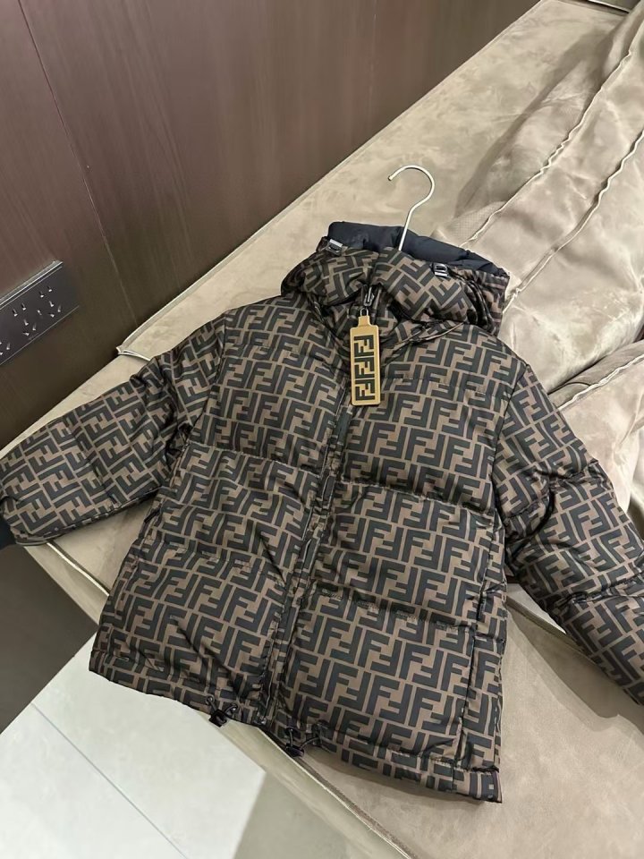 펜디 아동 패딩 점퍼