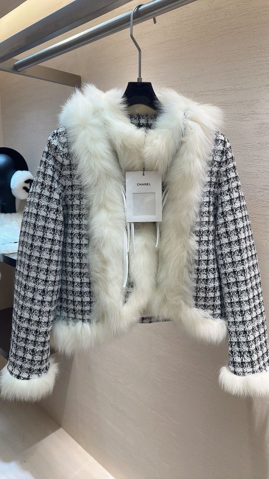 샤넬 트위드 폭스 퍼 구스다운 자켓