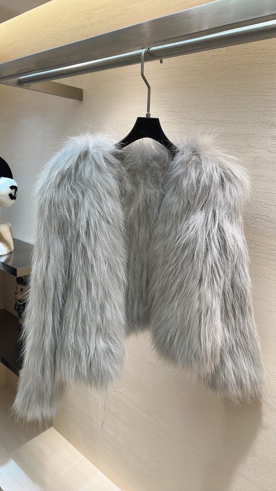 펜디 폭스 퍼 V넥 퍼 자켓