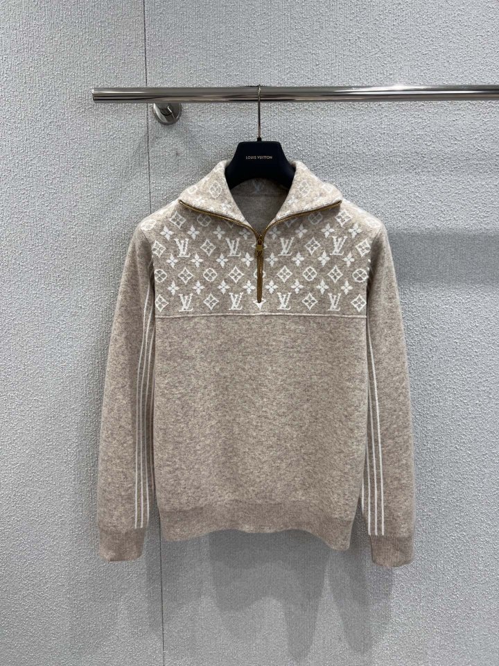 루이비통 25FW 로우넥 하프집업 니트