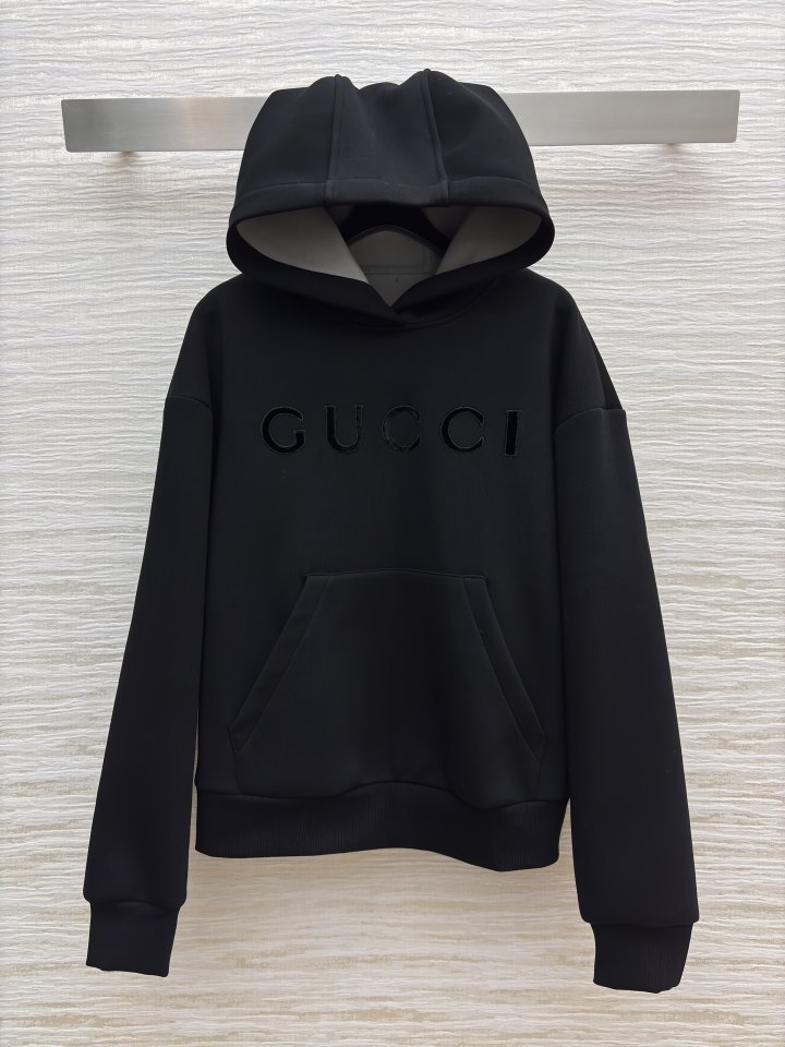 구찌 집업 레터링 후드