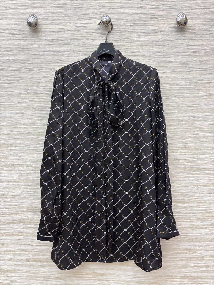 구찌 클래식 퀼팅 셔츠 원피스