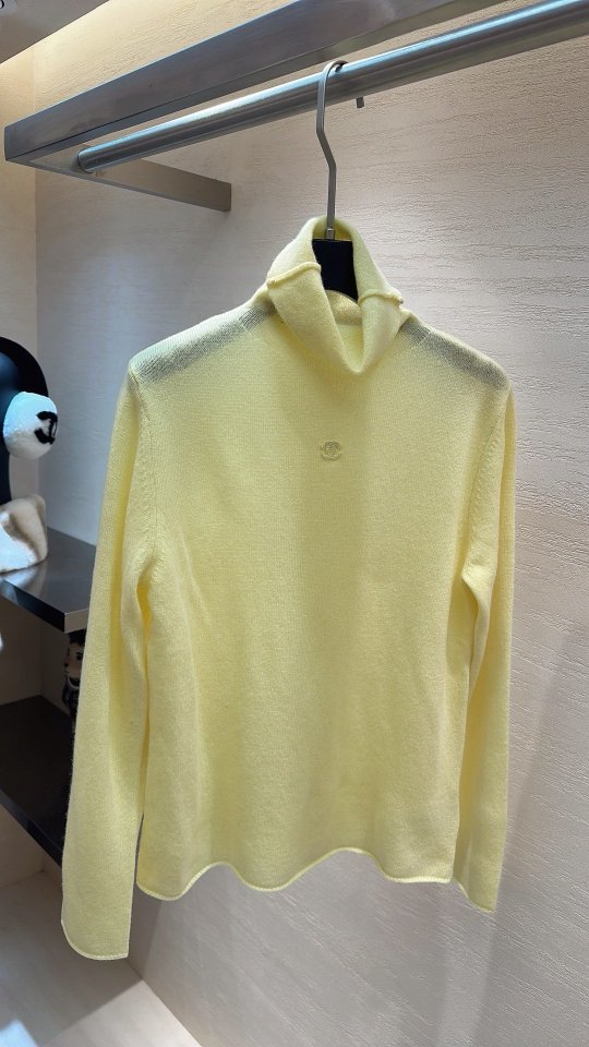 샤넬 하이넥 메리노 울 니트 탑