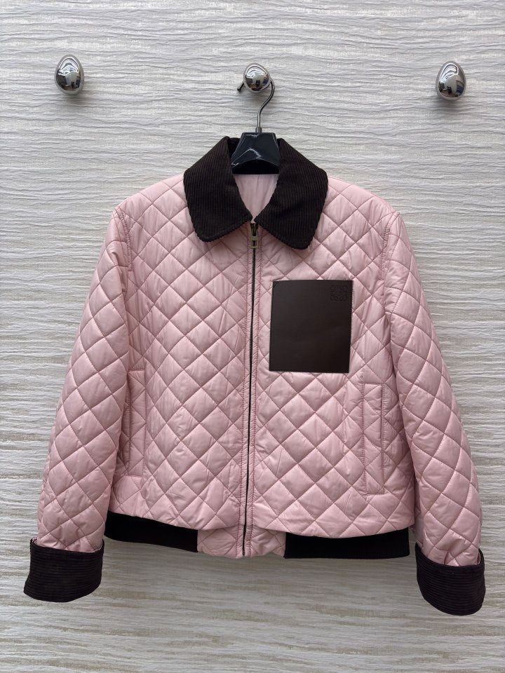 로에베 퀼팅 숏 패딩