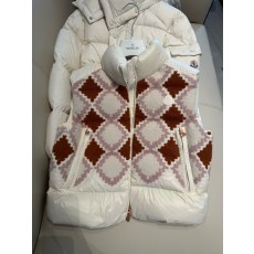 기하 패턴 패딩 베스트