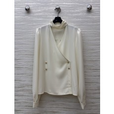 루이비통 V넥 화이트 셔츠