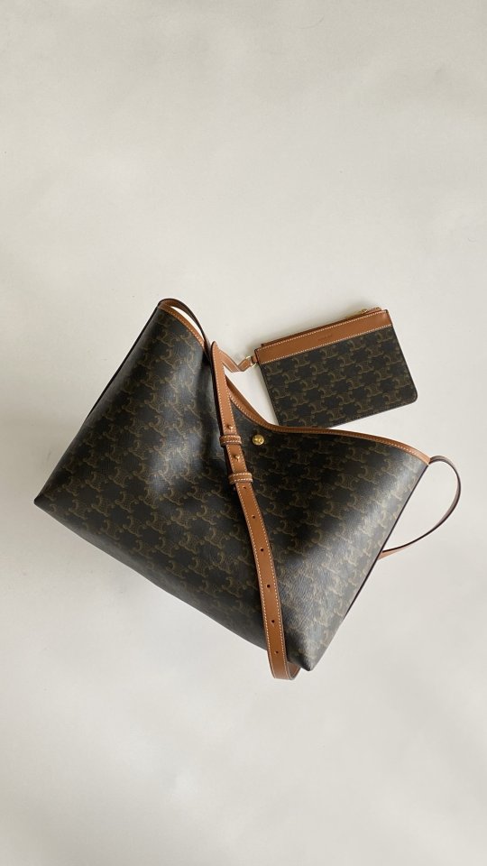 셀린느 소프트 쇼퍼 토트백