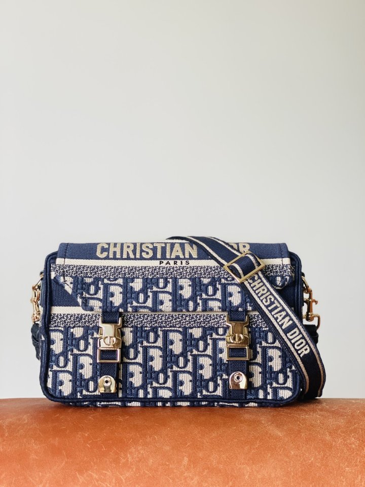 디올 캠프 스몰 메신저백