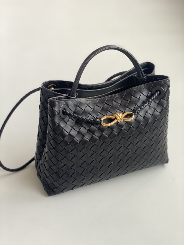 보테가 베네타 안디아모 미디엄