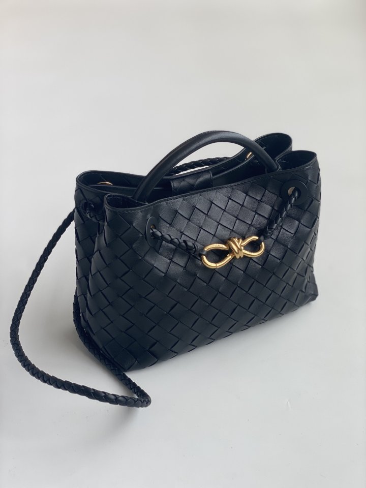 보테가 베네타 안디아모 스몰 수입 양가죽 위빙