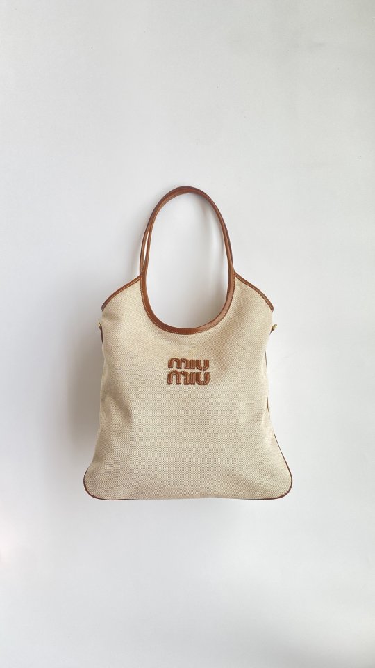 미우미우 캔버스 세로형 토트 쇼핑백