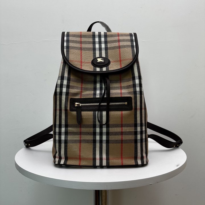 버버리 하이랜드 백팩