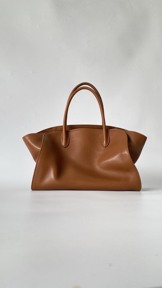 더 로우 말로 12 토트백