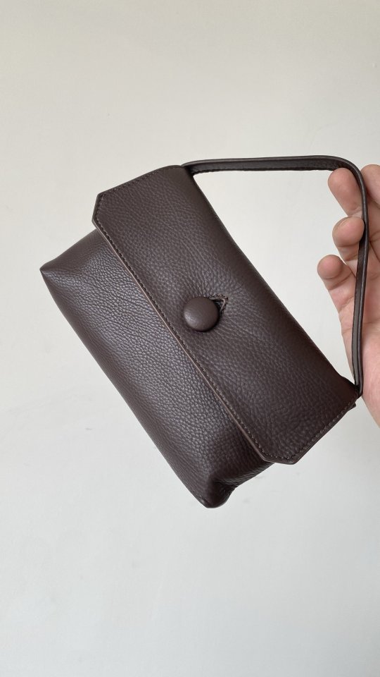 더로우 샐리 버튼 백