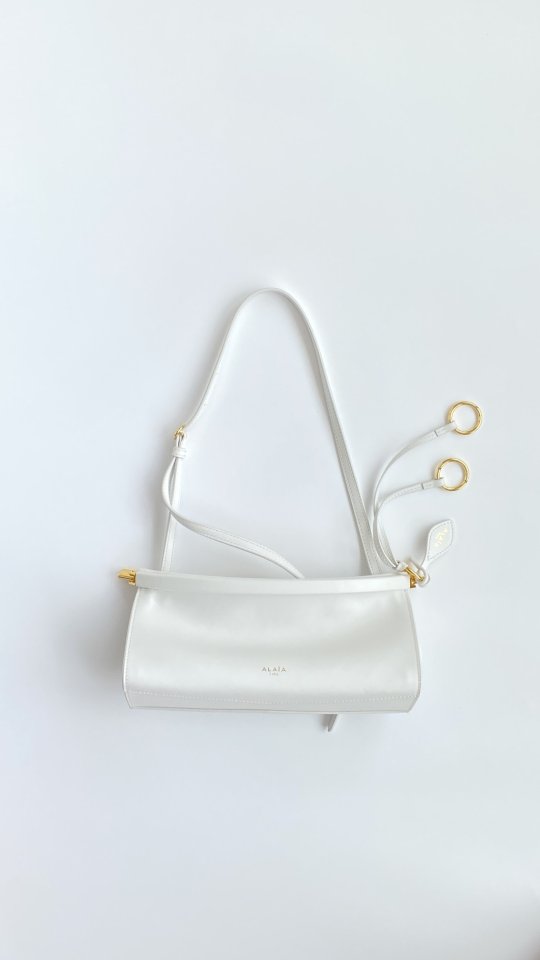 알라이아 르 클릭 스몰 숄더백