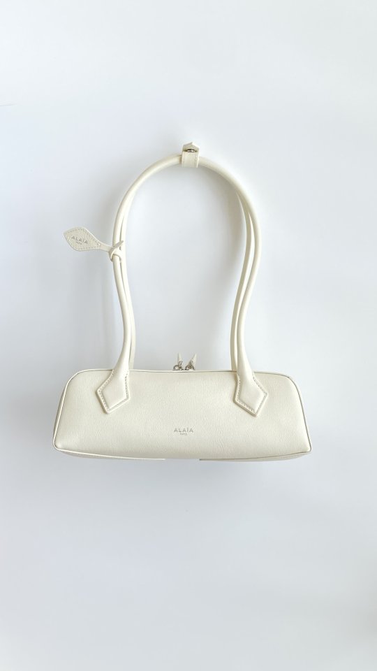 알라이아 르 클릭 스몰 숄더백