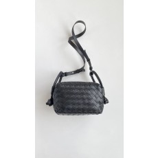 보테가 베네타 루프 크로스백 소형