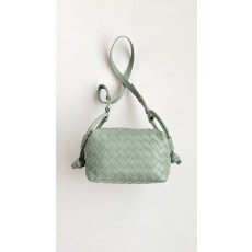 보테가 베네타 루프 크로스백 (소형)