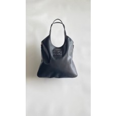 미우미우 세로형 가죽 토트 쇼핑백