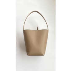 더 로우 미디엄 버킷백