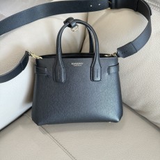 버버리 배너 토트백