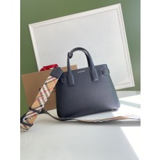 버버리 배너 토트백