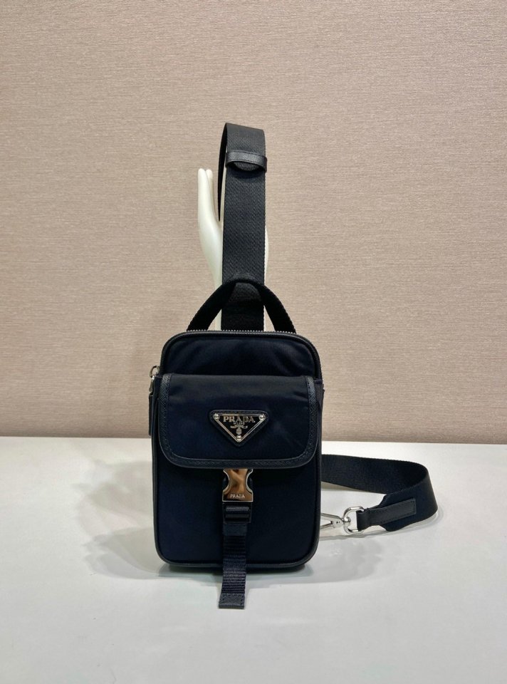 프라다 리나일론 사피아노 스마트폰 2ZH194 | PRADA |