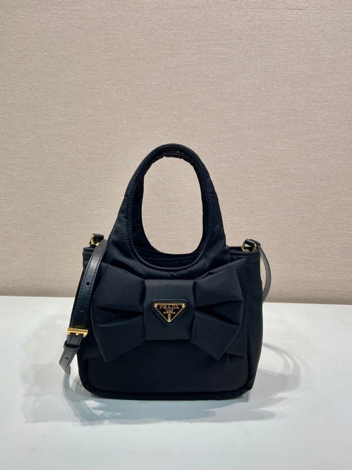 프라다 리본 리나일론 미니 패딩 토트백 1BA359 | PRADA |