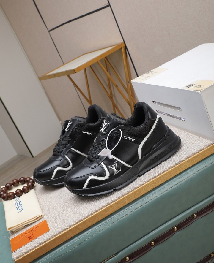 루이비통 남성 스니커즈