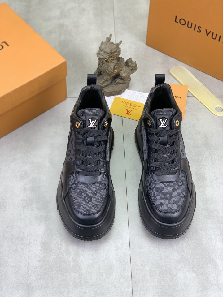 루이비통 하이탑 스니커즈