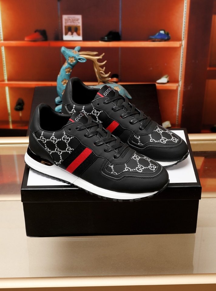 구찌 남성 스니커즈