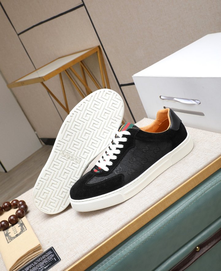 구찌 남성 스니커즈