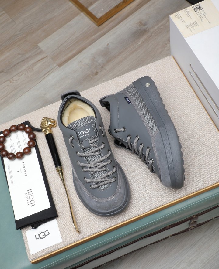 어그 퍼 안감 하이탑 스니커즈