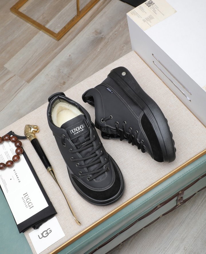 어그 퍼 안감 하이탑 스니커즈