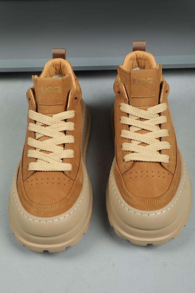 어그 빈티지 모노그램 남성 슈즈