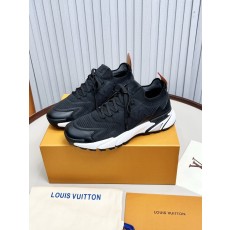 루이비통 러너 타틱 남성 스니커즈