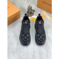 루이비통 하이탑 스니커즈