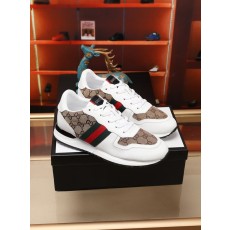 구찌 남성 스니커즈