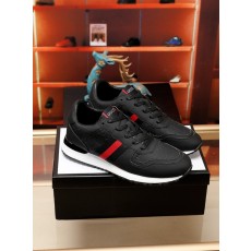 구찌 남성 스니커즈