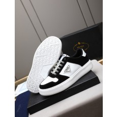 프라다 남성 스니커즈